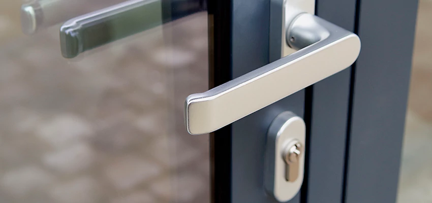 Broken Door Lock Cylinder Repair in East Hemet, California