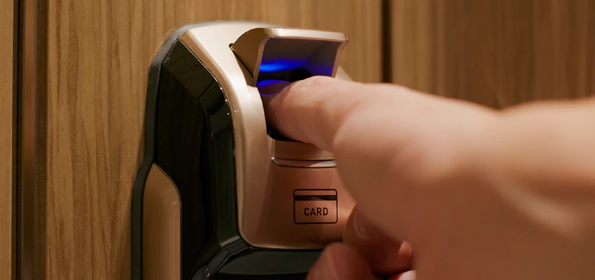 Locksmith Company For Window Lock Installation in East Hemet, California